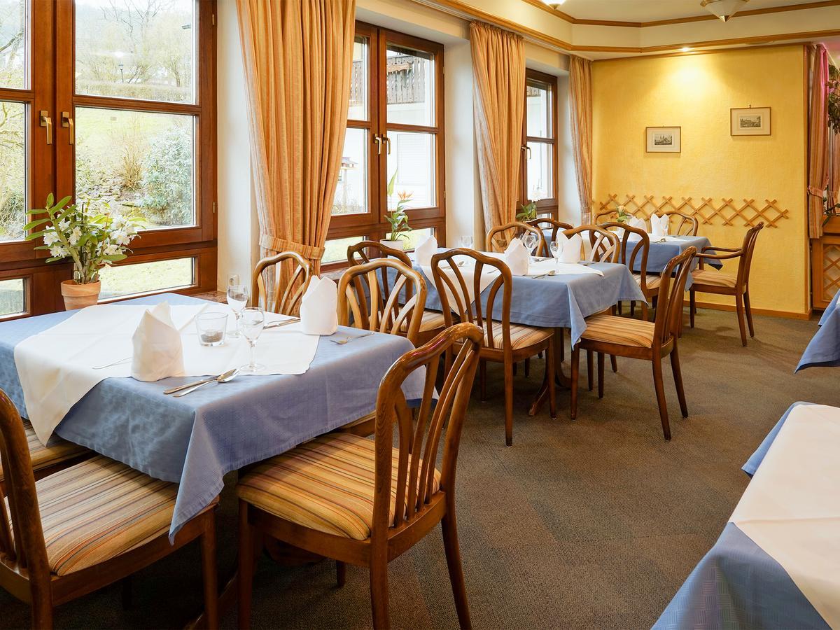 Hotel Gasthof Zum Biber Motten Exteriér fotografie
